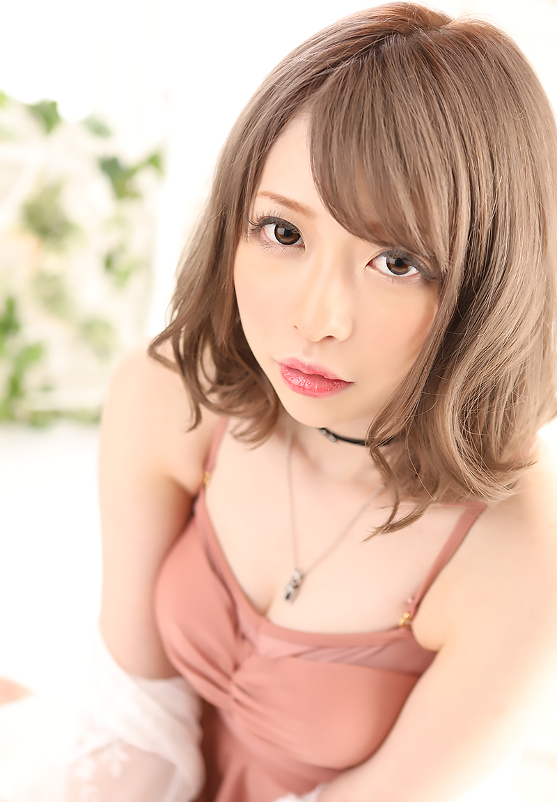心瀬 えれなグラビア11