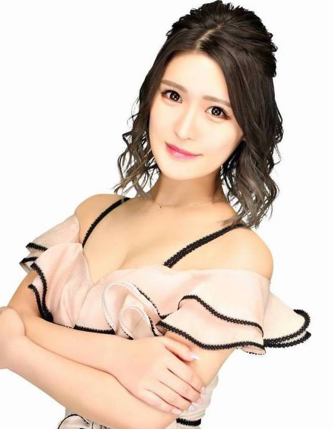 星崎 苺愛