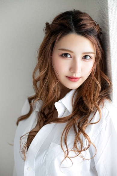 藍水クレアプロフィール写真2