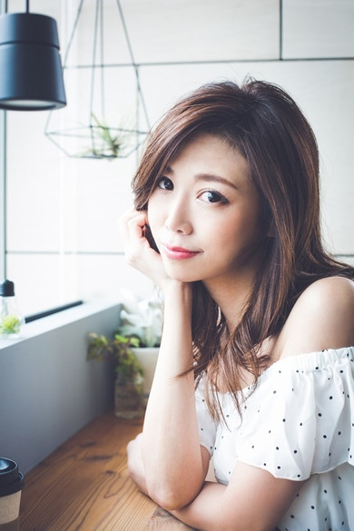 吉原 亜依プロフィール写真2
