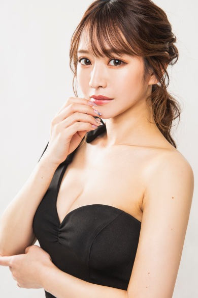 葉月　りほ