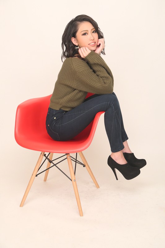 神崎えりなプロフィール写真4