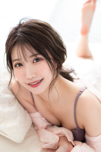 愛沢　あみプロフィール写真2
